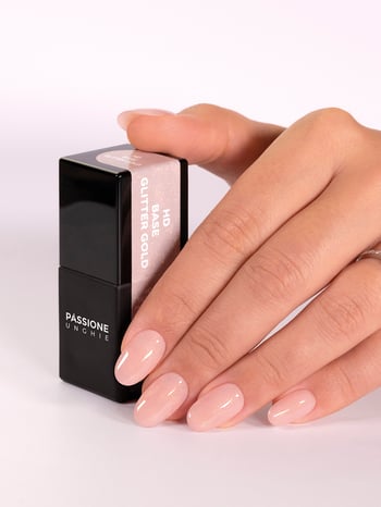 unghie color naturale semipermanente